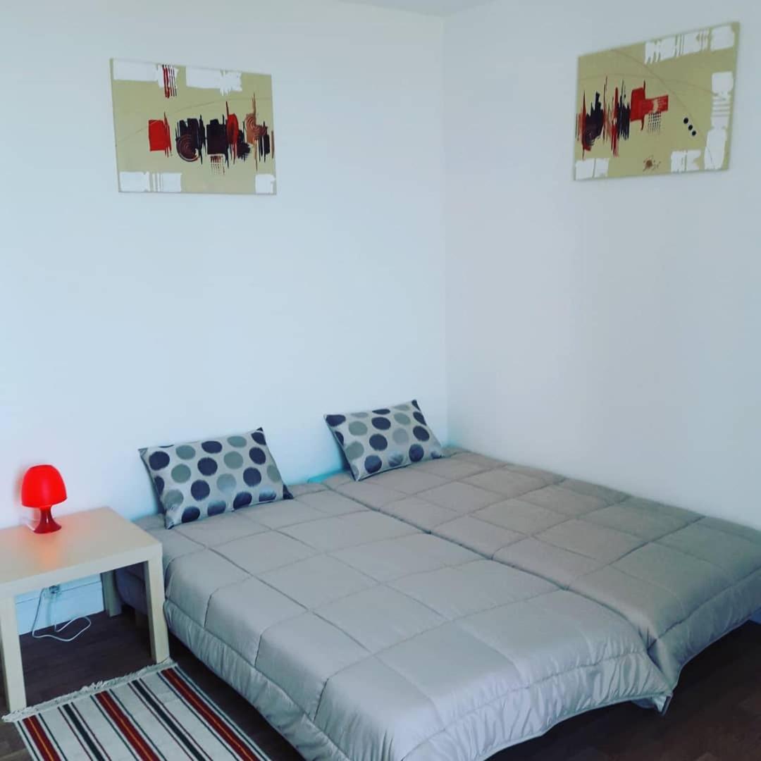 Lesembruns Hotell Le Havre Rum bild
