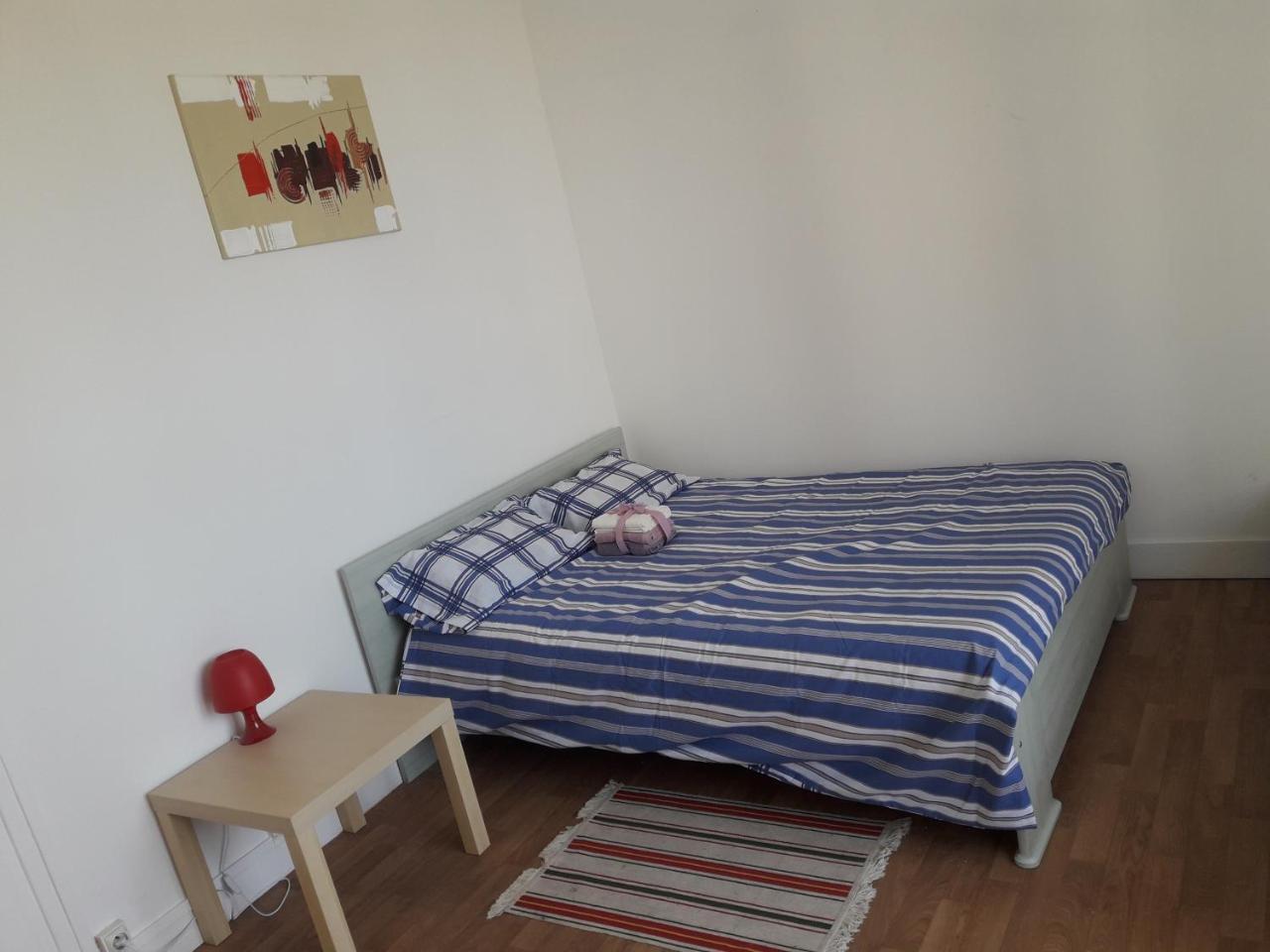 Lesembruns Hotell Le Havre Rum bild
